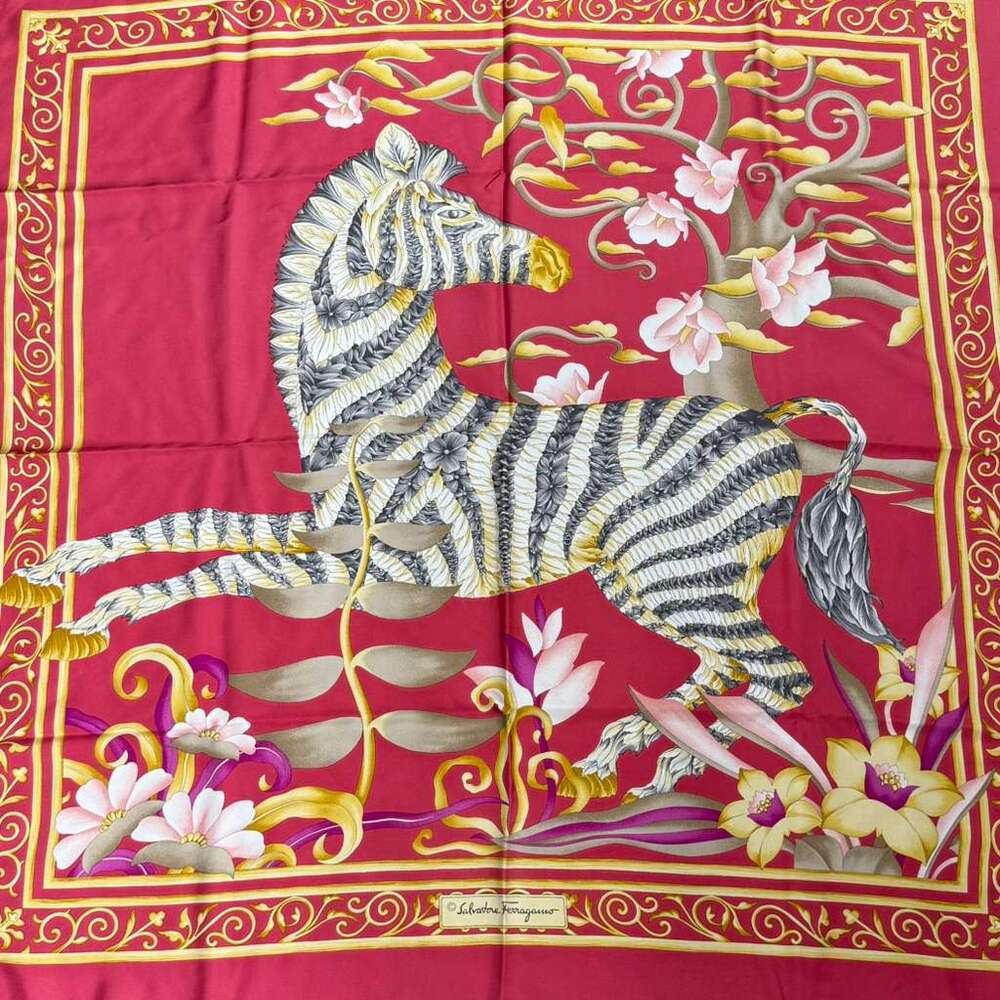 💎✨Authentic Salvatore Ferragamo Zebra Floral Pattern Silk Scarf Red
